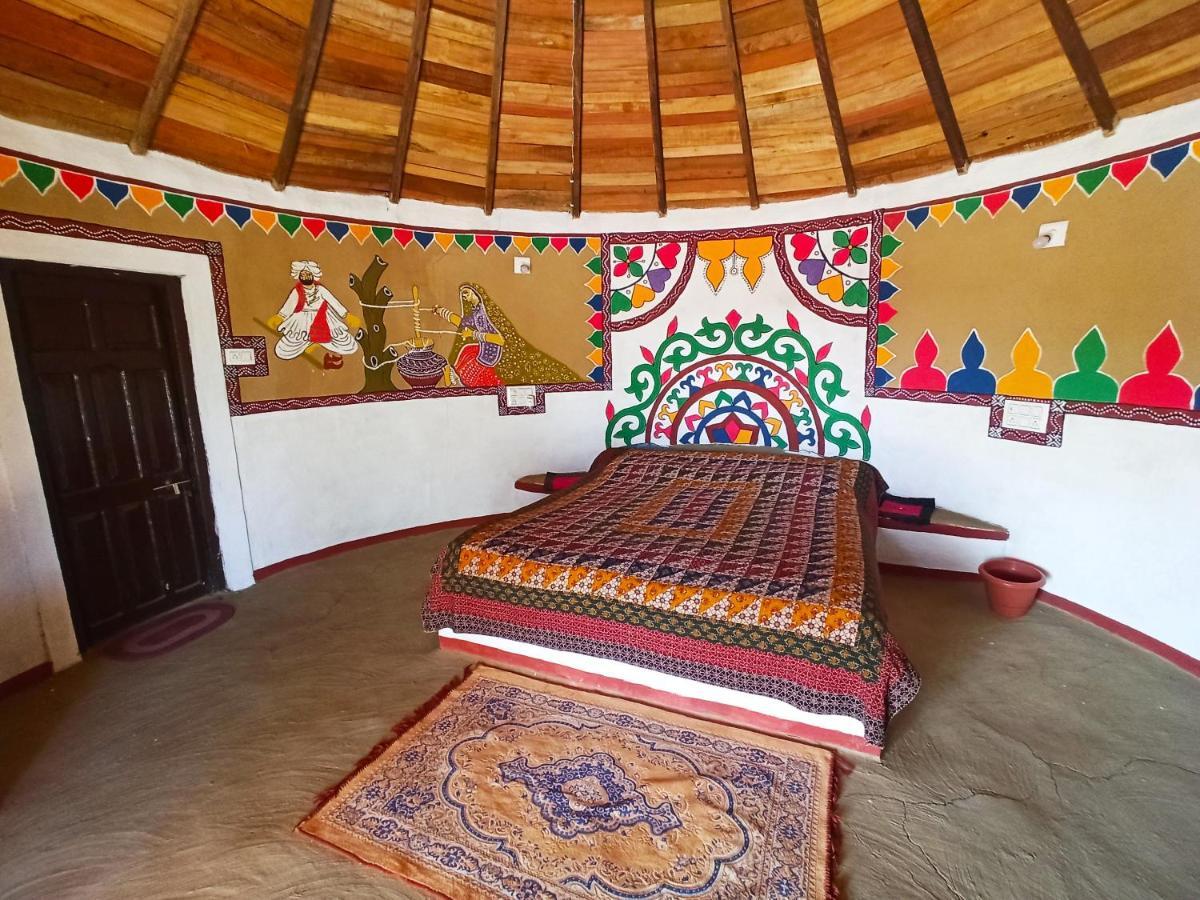 Banni Village Resort - Rann Of Kutch Bherandiāla Kültér fotó