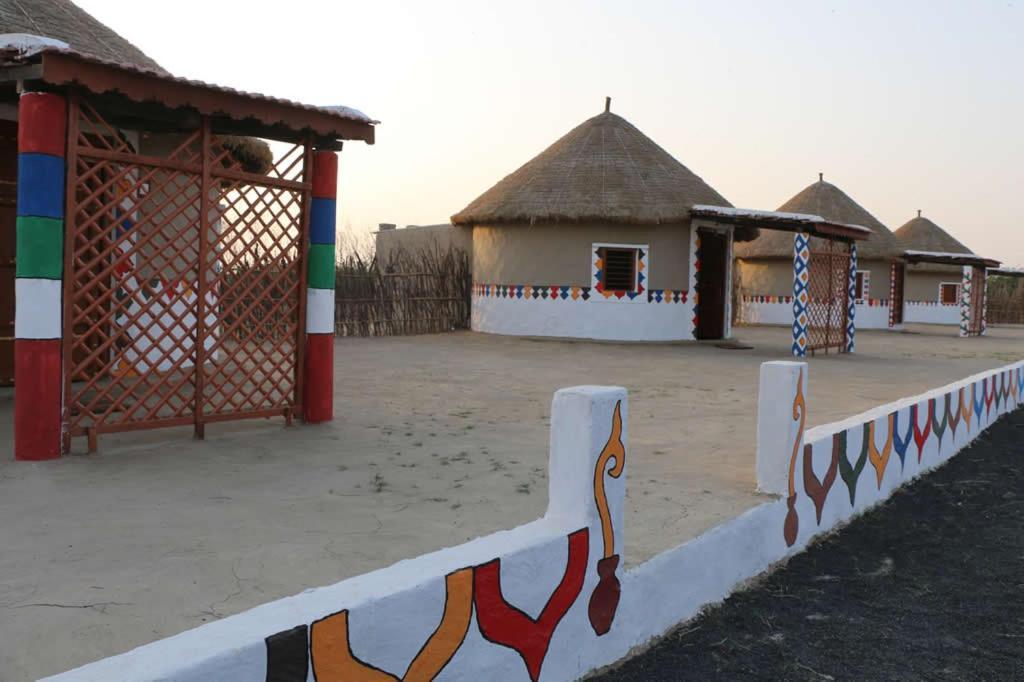Banni Village Resort - Rann Of Kutch Bherandiāla Kültér fotó
