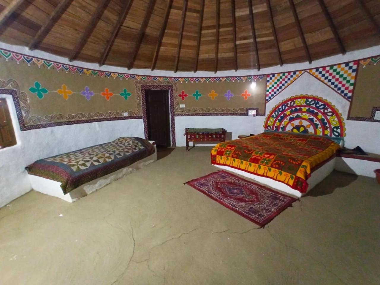 Banni Village Resort - Rann Of Kutch Bherandiāla Kültér fotó